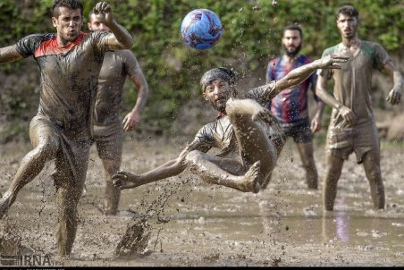 فوتبال در شالیزار