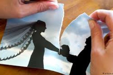 درخواست طلاق از مردی که ماشین لوکس نمی‌خرد