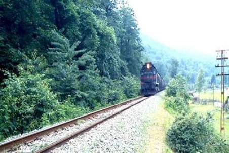 گلستان|برگزاری جلسه بررسی مشکلات ارتقاء مسیر راه آهن اینچه برون-گرمسار