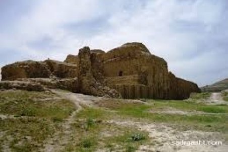 تیرخلاص بر کاخ اردشیر بابکان