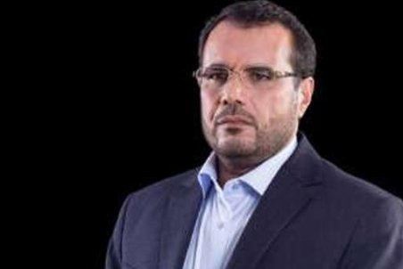 حاشيه‌سازان مجلس را طرد كنيد