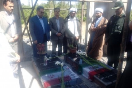 اردبیل| گلباران مزار مطهر شهدای کوثر به مناسب هفته مبارزه با مواد مخدر