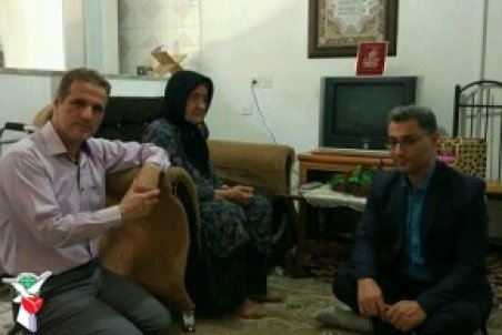 تهران| دیدار رئیس بنیادشهید و امور ایثارگران شهرستان ملارد با مادر شهید جواد شیدائیان
