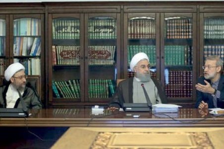 توسعه اشتغال و رونق تولید روی میز سران