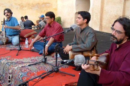 حمایت به روش همایون یا کلهر؟