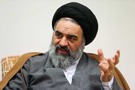 کردستان| برگزاری مراسم ترحیم جان‌باختگان سانحه اتوبوس سنندج در مسجد جامع