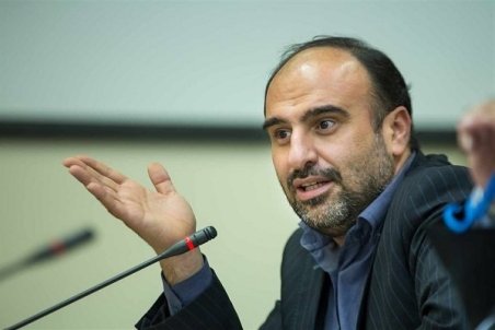 کرمان| افتتاح بزرگ‌ترین آب‌نمای هارمونیک کف‌خشک در رفسنجان