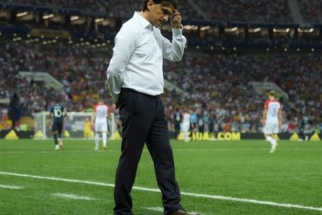 داليچ فقط ايستاد و تماشا كرد