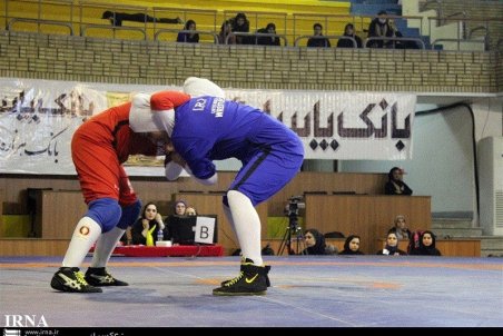 اينجا ايران است، صداي كشتي زنان را مي‌شنويد