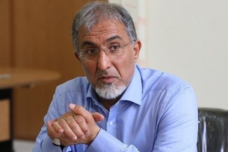 به هيچ مكتب اقتصادي تعلق خاطر ندارم