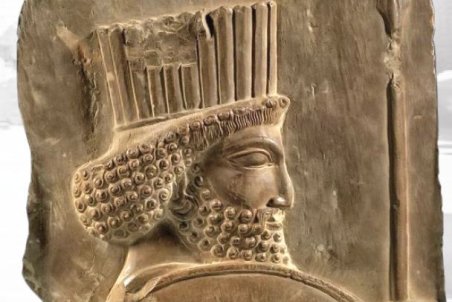 سرباز هخامنشی به وطن بازمی‌گردد