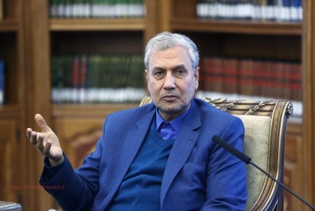 بايد به سمت تولد كانون‌ها، تشكل‌ها، اتحاديه‌هاي صنفي شناسنامه‌دار برويم و از طريق آنها با مردم بيشتر صحبت كنيم