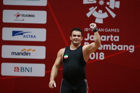 وزنه سهراب بالا رفت، رکورد جهان فروریخت