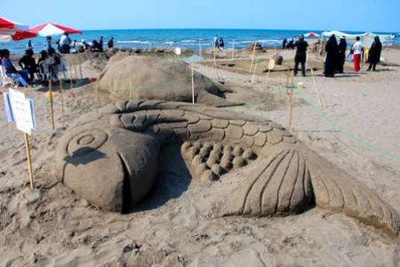 گیلان| جشنواره مجسمه های شنی در لنگرود