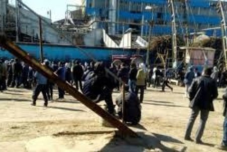 كارگران مشغول كارشدند