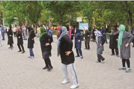 میانگین زمان ورزش زنان 12دقیقه در روز است