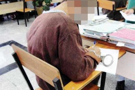 13دختر و پسربچه در دام سیاه کارگردان قلابی