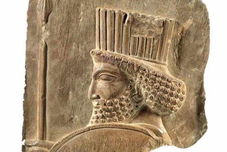 سرباز هخامنشی به وطن بازگشت