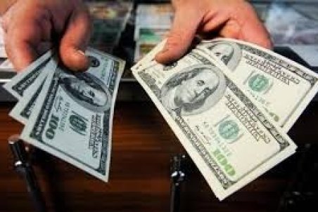 آمریکا با دلار، بازی خطرناکی را شروع‌کرده است