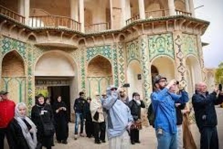 دستیابی به‌رشد اقتصادی درسایه توسعه صنعت گردشگری