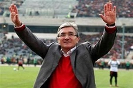 با د‌ست، پا و سر براي قهرماني مي‌رويم