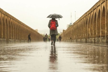 کاش باران آرام‌تر ببارد