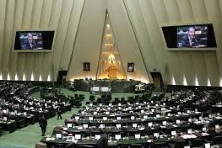 تایید حناچی خیلی دور، خیلی نزدیک