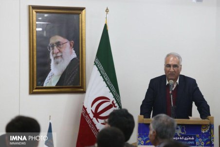 اصفهان| تخت فولاد می‌تواند یک مرکز گردشگری مهم کشور باشد