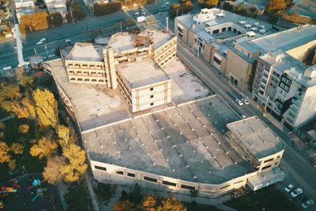 همدان| سنگ‌اندازی جلوی پای گردشگری