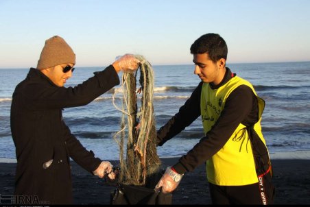 گیلان| پاکسازی نوار ساحلی خزر در آستارا