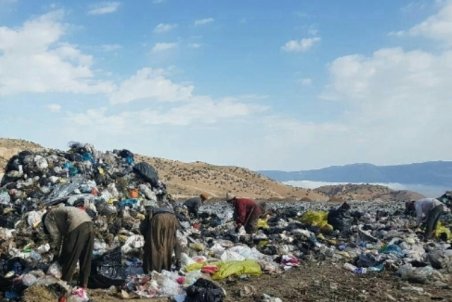 سمنان| دپوی زباله بزرگ‌ترین مشکل فولاد محله