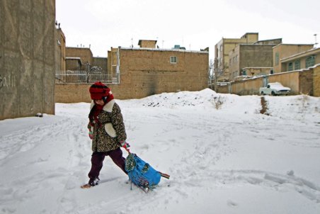 مدارس برخی مناطق کشور به خاطر سرما و بارش برف تعطیل شد