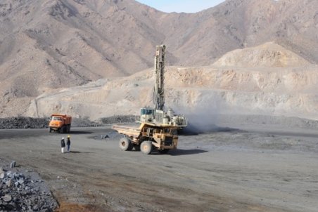 کرمان| توسعه معادن کلید رفع معضل بیکاری ریگان