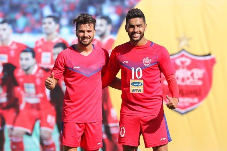 ارتشی با دو جین بازیکن