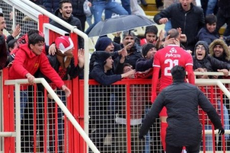 قرمز؛ رنگ هفته 18