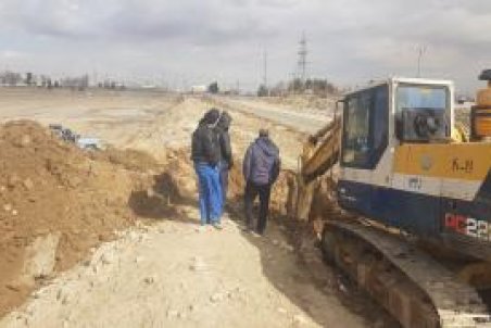 عملیات تعمیر لوله آب ۵۰۰ میلیمتری پایگاه هشتم شکاری