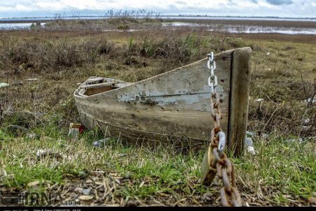 گیلان| تالاب منهای آب