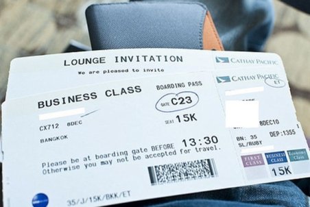 سودجویان قیمت بلیت هواپیما را برای سیل زدگان بالا بردند