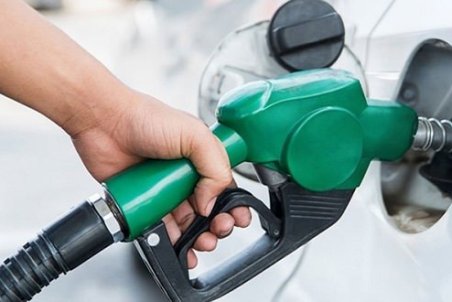 احتمال سهمیه‌بندی بنزین وجود دارد