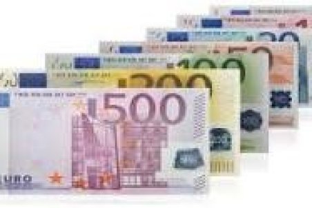 ارز مسافرتی گران تر از بازار شد