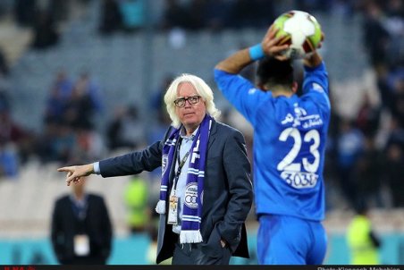 حواشی و شایعه، سوغات آبی‌ها از مشهد