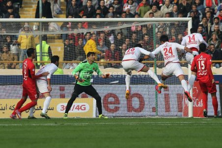 روی زیبای فوتبال را نشان دهید