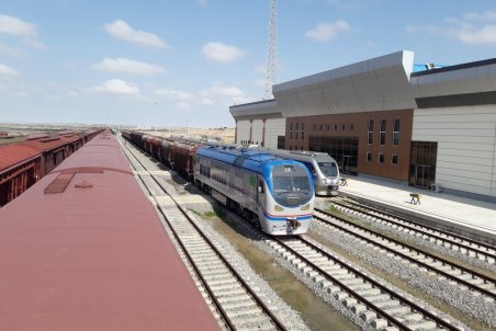 سمنان| خطوط ریلی ظرفیت مغفول توسعه اقتصادی