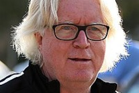 شفر همچنان منتظر استقلال