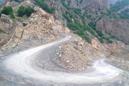 قزوین| مصائب رانندگی در جاده الموت غربی