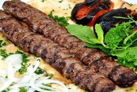 چه غذاهایی با "مزاج‌های دم، صفرا، بلغم و سودا" سازگار است؟