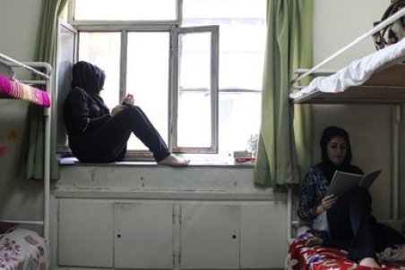 آسیب‌های اجتماعی زیادی در سراهای دانشجویی وجود دارد