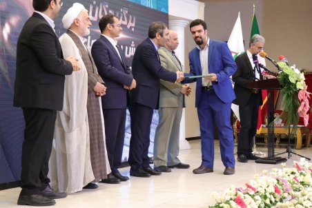 کسب مقام برتر کشور توسط دبیر اقتصادی گروه رسانه‌ای رویداد پارسی + تصاویر