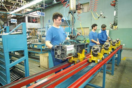 اردبیل| بازگردانی ۳۶ واحد راکد صنعتی به چرخه تولید