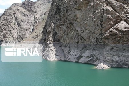 کاهش حجم آب سدهای کشور در شهریورماه